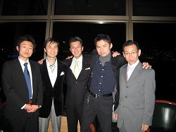 青木先生と大高先生、そして会員の方です(^^