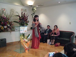 吉野 真由美 先生