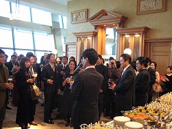 セミナー終了後のパーティの様子